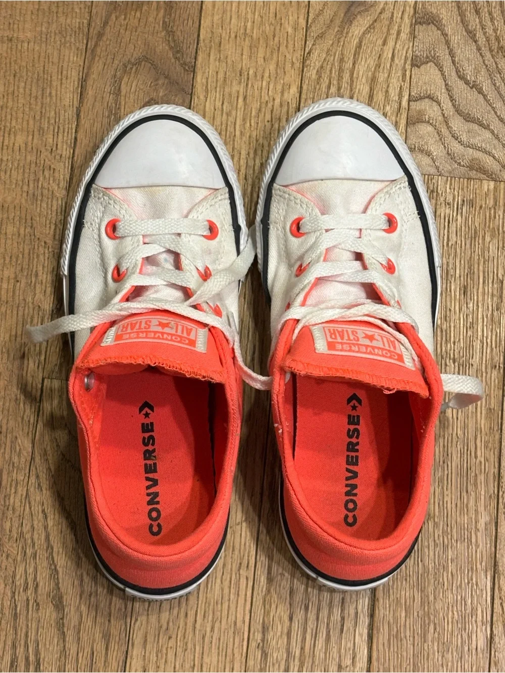 Converse Youth White and Coral/Neon Pink All Star Low Top Sneakers Size 3.5-4